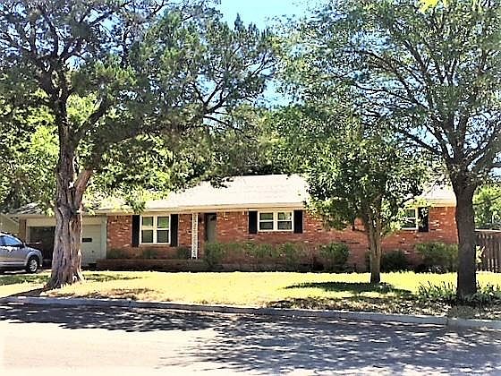 1st image of 643 Falcon Dr