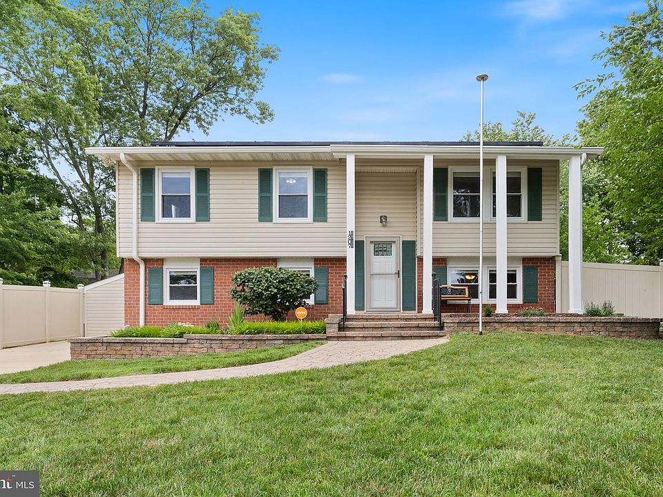 1st image of 1207 Adams Ct