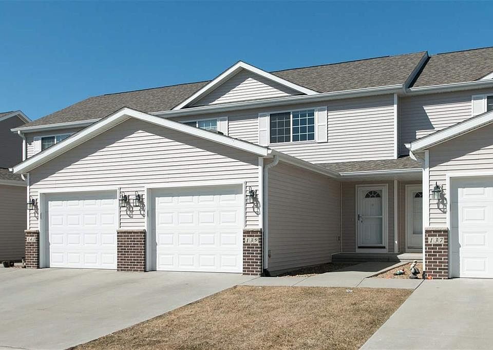 1st image of 139 War Admiral Ln