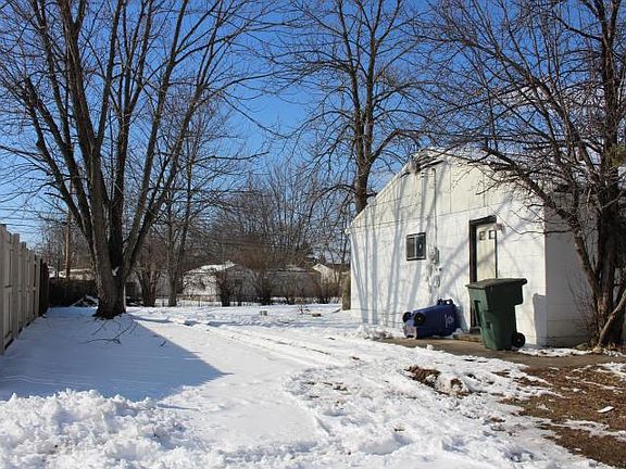 3rd image of 3103 Bluefield Dr