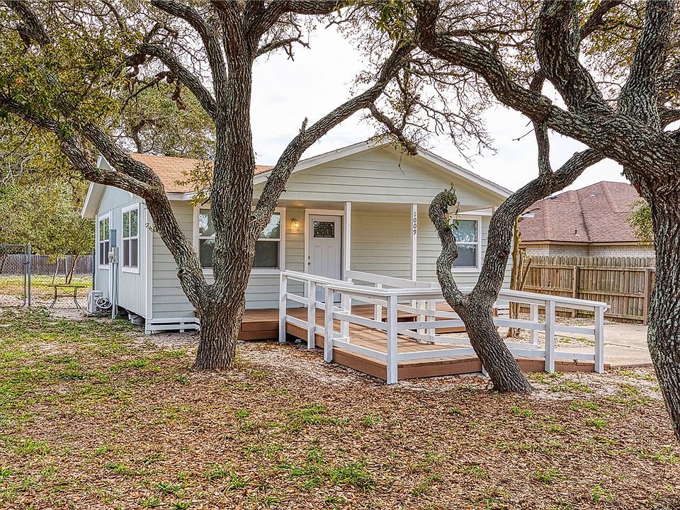 1st image of 1009 S Saunders Ln