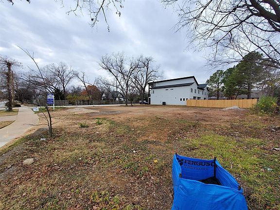 4th image of 700 N Center St Lot 82R1