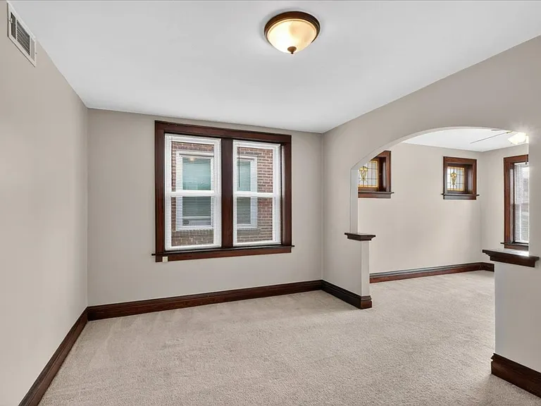 3637 Bowen — Photo 14