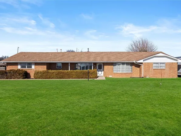 401 E Main St, Corn, OK 73024