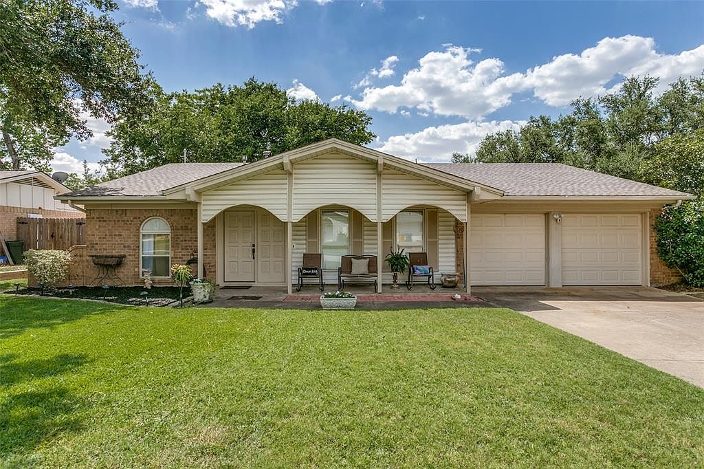 2133 Mountainview Dr, Hurst, TX 76054 | Zillow