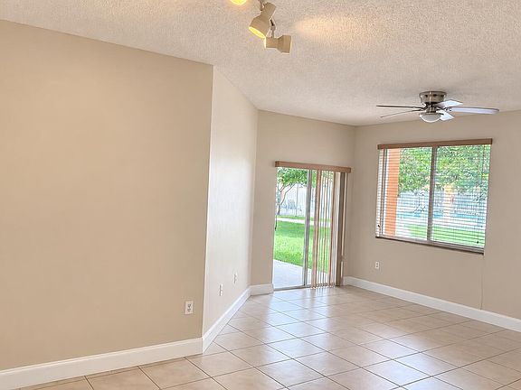 5th image of 6952 SW 39TH Street #C106