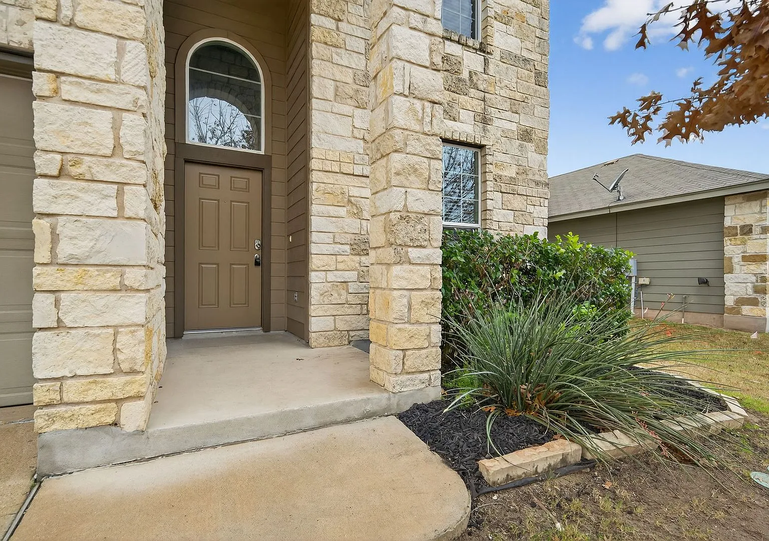 Immaculate 4 Bedroom Home in the Heart of New Braunfels - Realtor Commission: $500 — Photo 4
