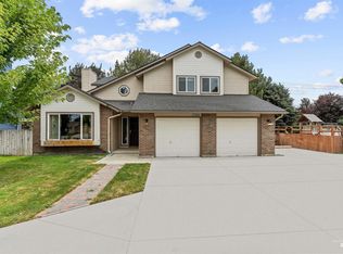 2100 N Amethyst Pl, Meridian, ID 83646