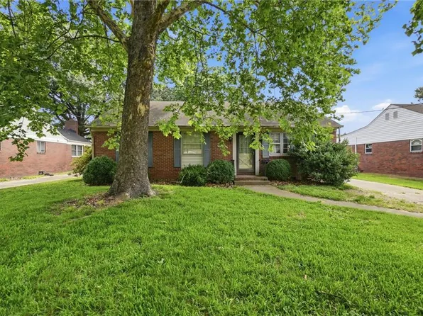 2213 Haywood Ave, Chesapeake, VA 23324