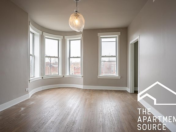 5th image of 3235 W Armitage Ave #2