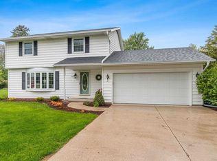 2433 Carleton Ave, Appleton, WI 54915