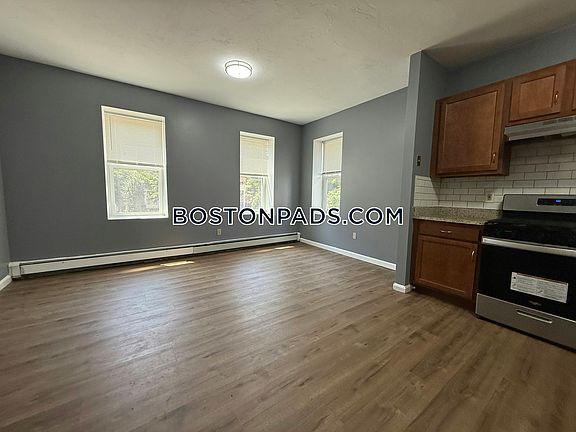 4th image of 114 Mount Pleasant Ave #1