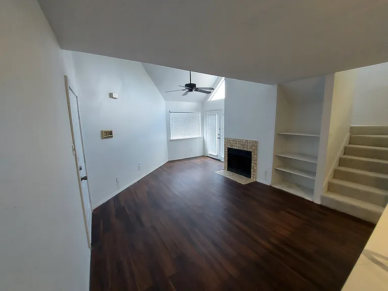 9839 Walnut St #210 — Photo 18