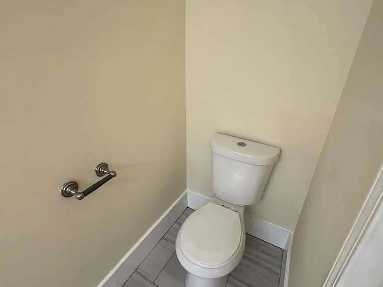 10-28 Centennial Pl — Photo 17