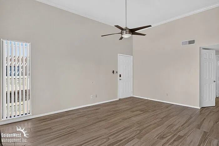 2 bed, 2.0 bath, 955 sqft, $1,550 — Photo 4