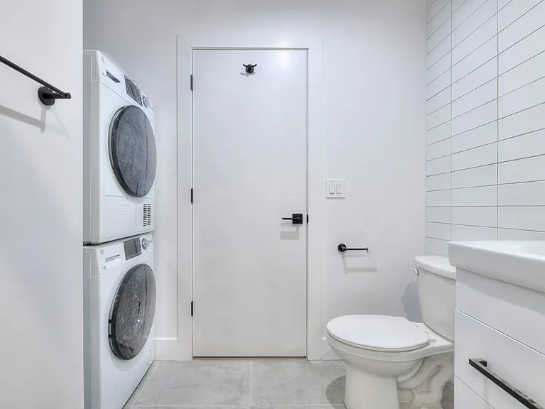 116 Suffolk St #1 — Photo 9