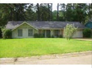 250 Baybury Ln, Jackson, MS 39212