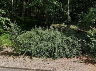 9380 Huntcliff Trce, Sandy Springs, GA 30350