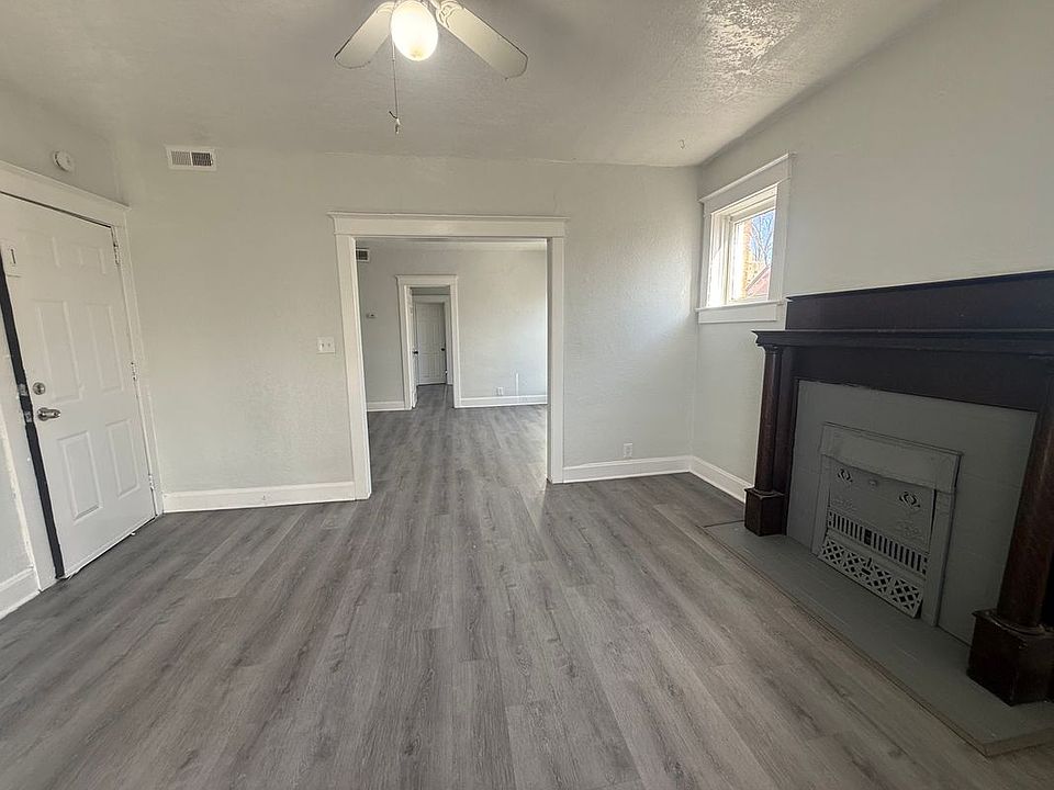 1st image of 3206 E 11th St #2E