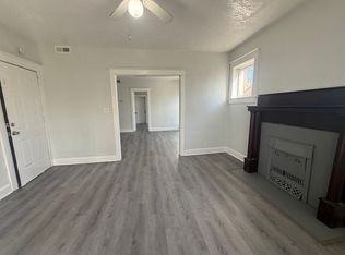 3206 E 11th St #2E, Kansas City, MO 64127
