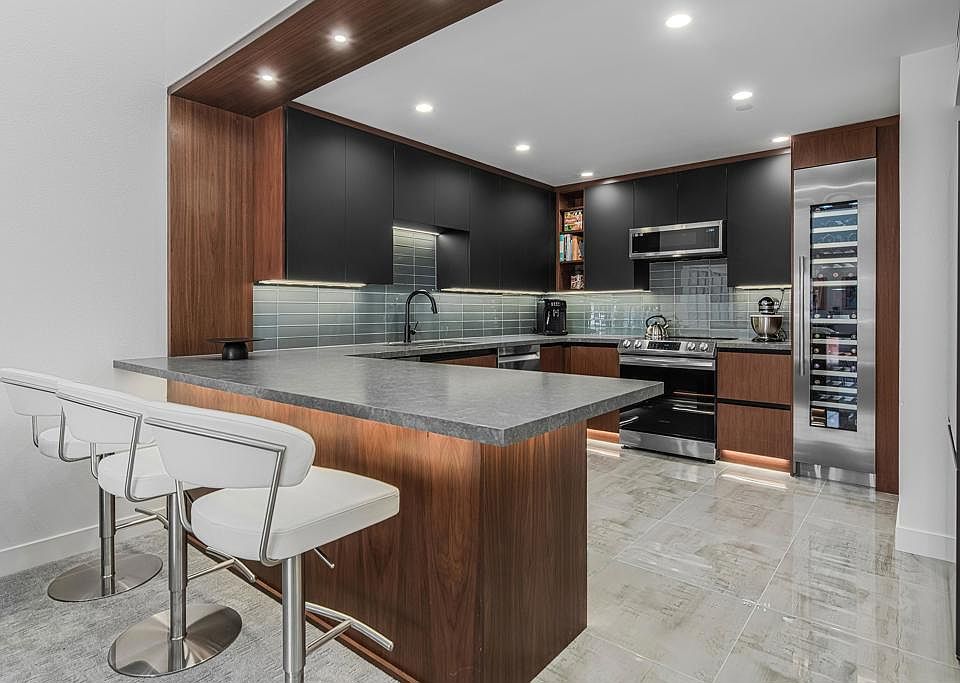 1st image of 500 E Amado Rd Unit 223
