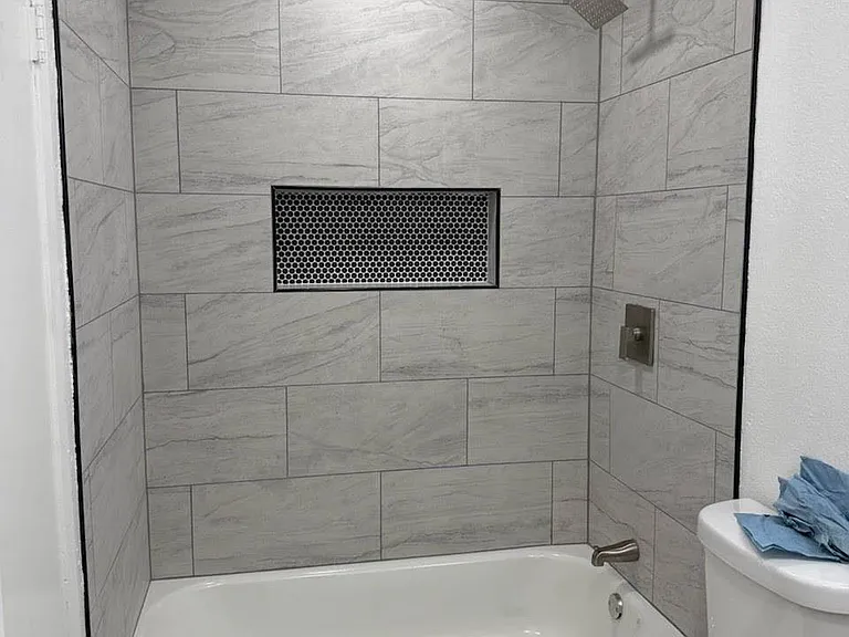 1190 Beverly Dr #F — Photo 7