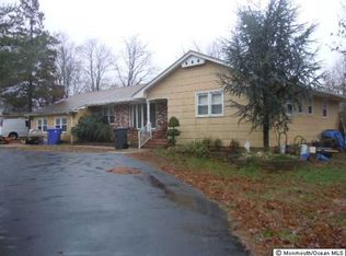 21 Mapletree Rd, Toms River, NJ 08753