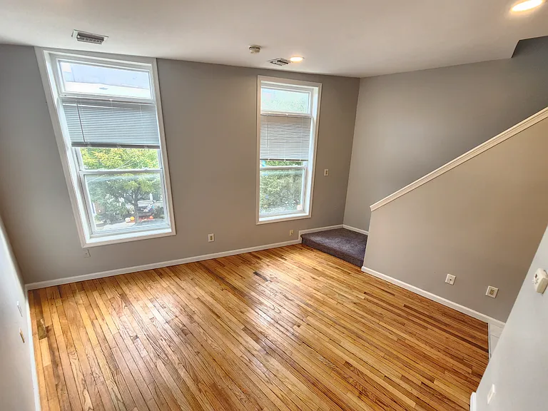 930 E Passyunk Ave #3 — Photo 2