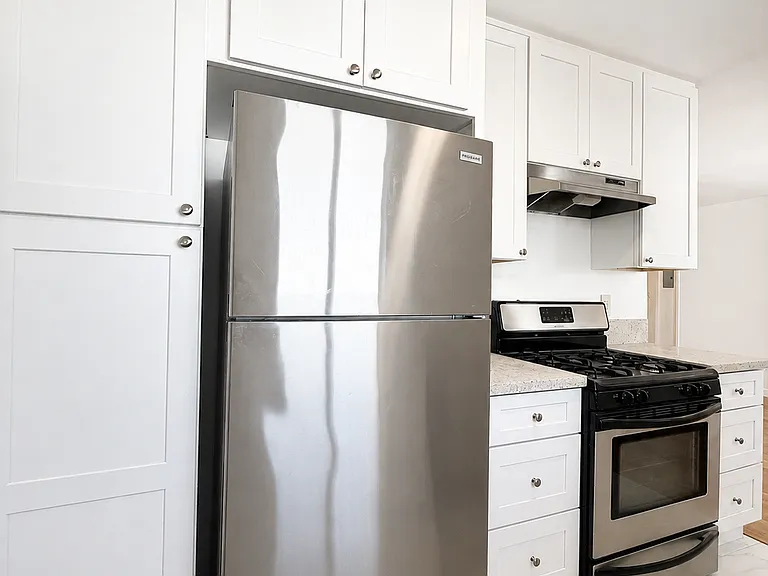 1044 N Curson Ave #8 — Photo 5