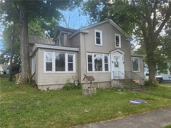 2732 Green St, Weedsport, NY 13166