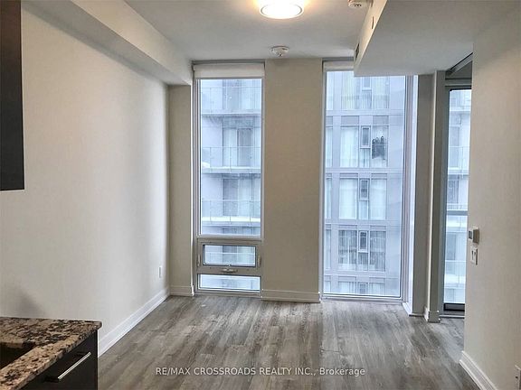 5th image of 28 Wellesley St E Unit 2006