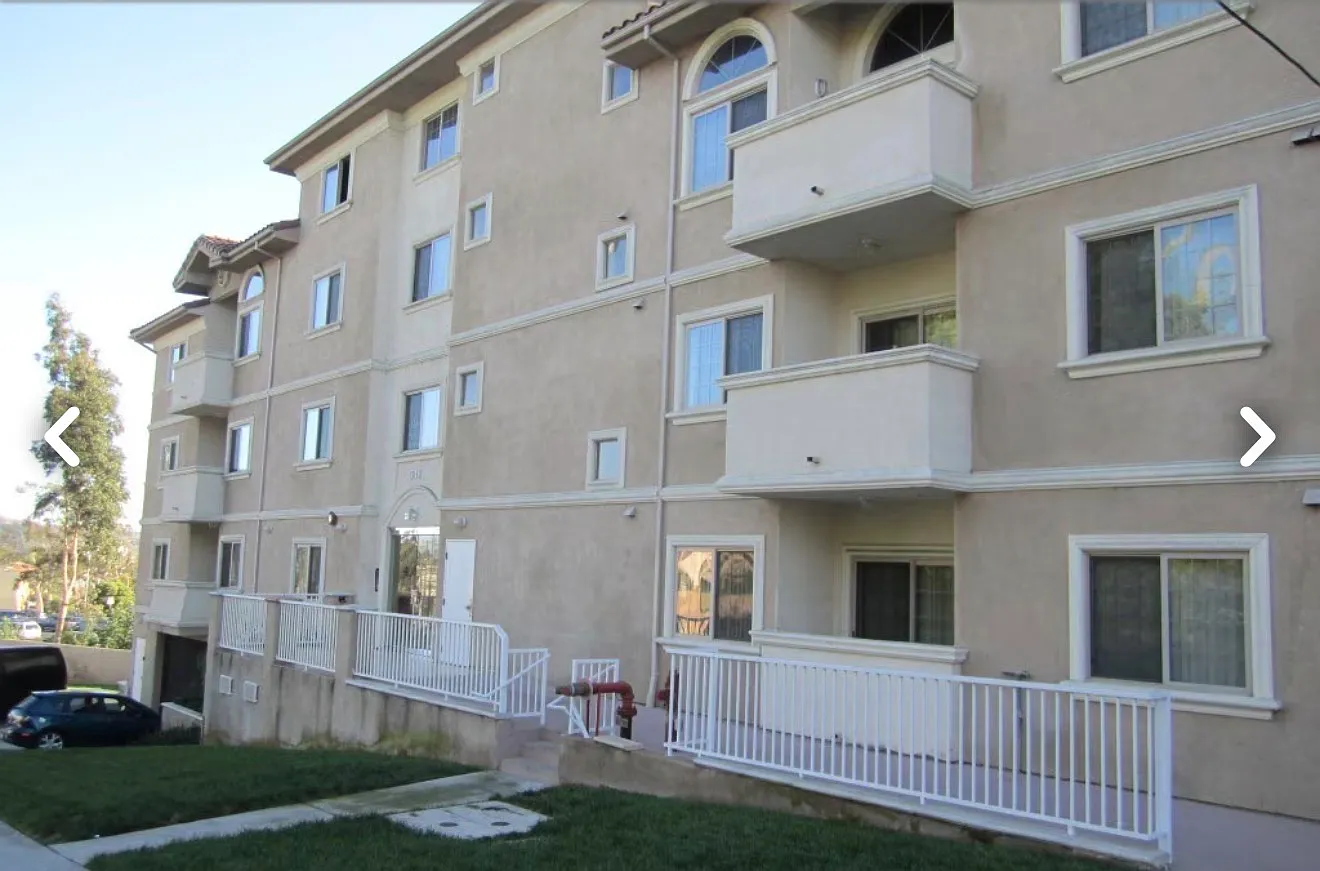 2 bed, 1100 sqft, $3,295 — Photo 3