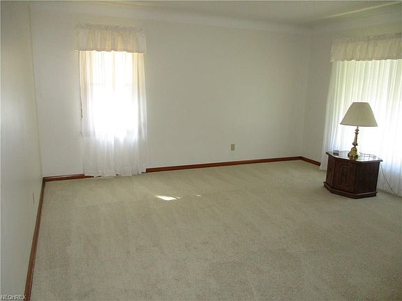 4th image of 13404 Eastwood Blvd