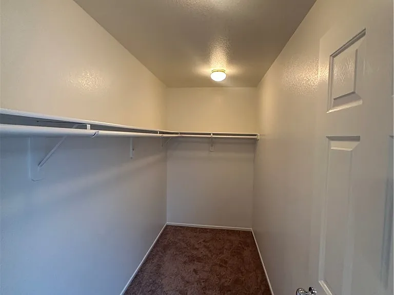 2844 Woodland Park Ave — Photo 19