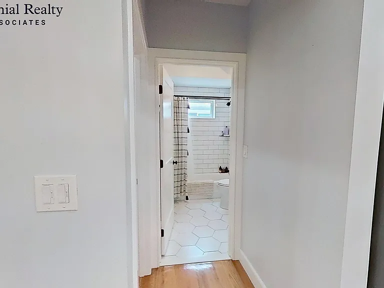 28 Woodrow Ave #2 — Photo 13