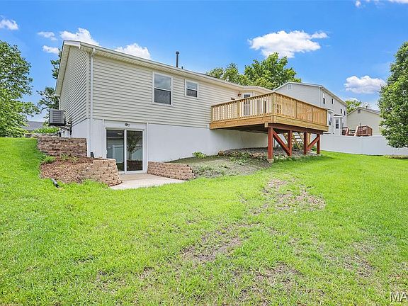 3rd image of 5744 Walnut Creek Blvd