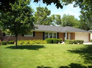 1520 5 Mile Rd E, Caledonia, WI 53402