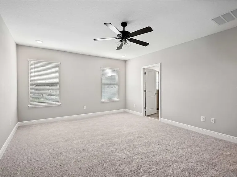 2560 Warren Acres Blvd — Photo 19