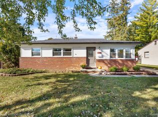 47425 Jeffry St, Utica, MI 48317