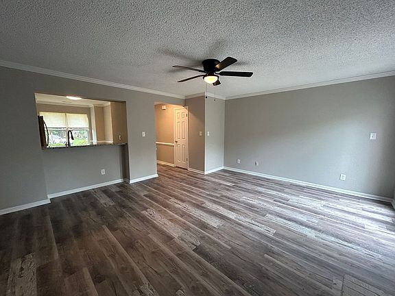2nd image of 1610 Sudbury Ct