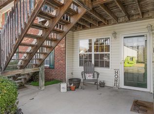 1112 Trinity St APT 202, Thomasville, NC 27360
