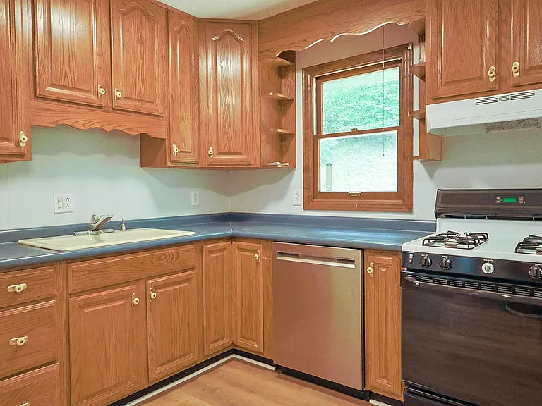 205 Tamassee Dr — Photo 64