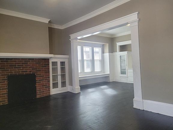 2nd image of 2865 North 36th STREET