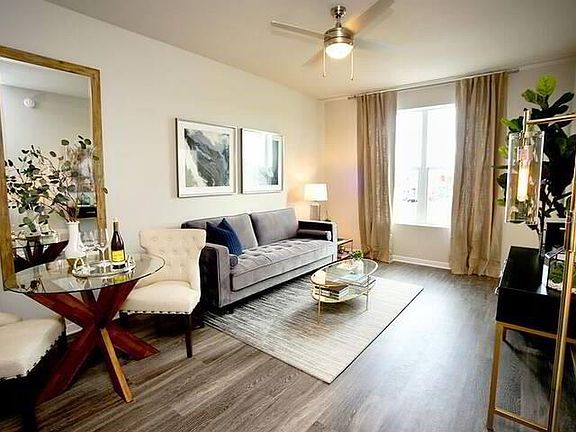 3rd image of 1305-1B Morgan Stanley Ave