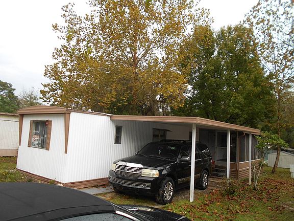 2nd image of 5431 NE 35th St Lot 60