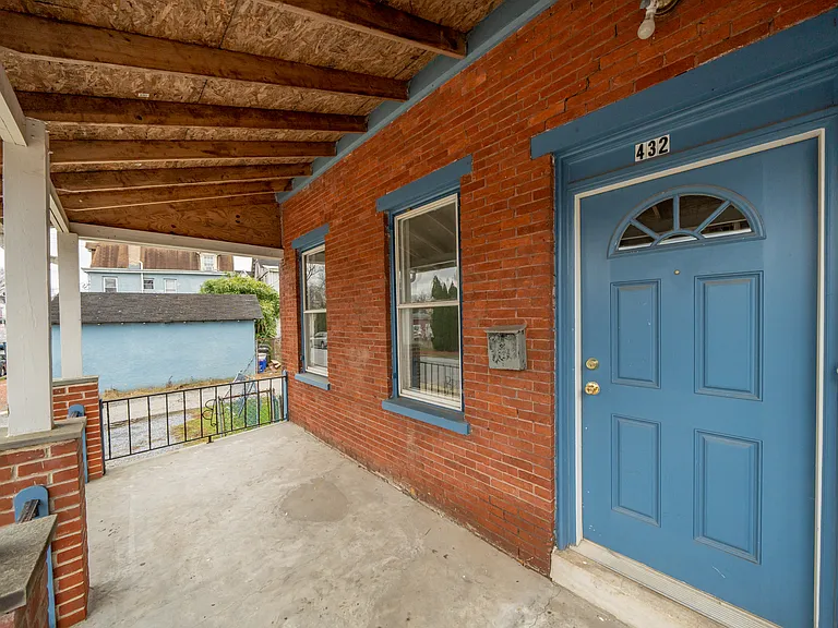 432 S Matlack St — Photo 4