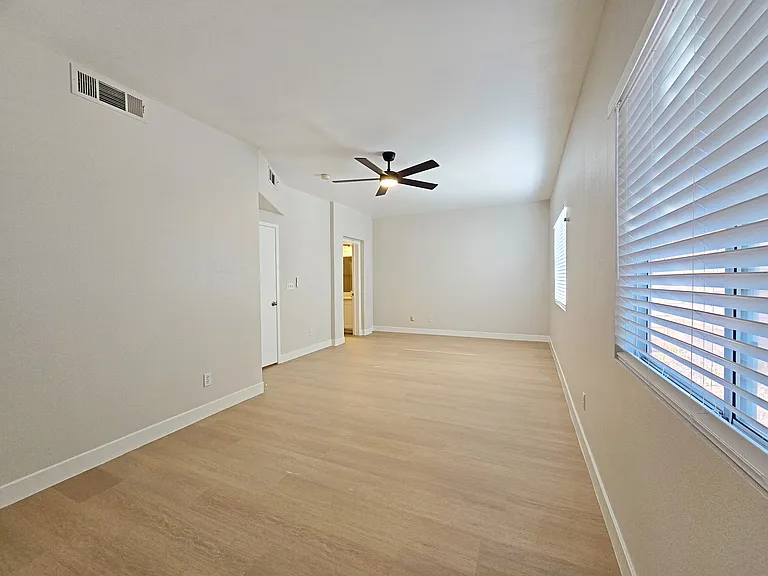 5370 Runningbrook Rd — Photo 20