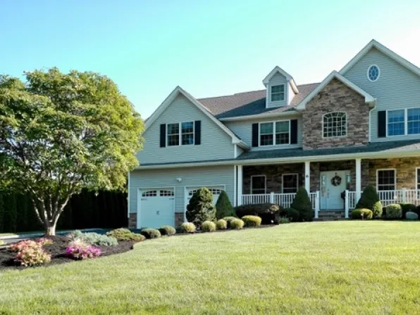 6 Briarheath Ln, Clark Twp., NJ 07066