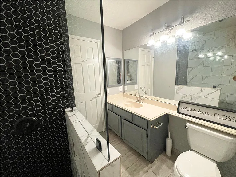 8318 Hot Springs Dr — Photo 10