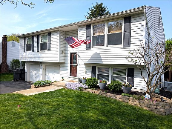 2nd image of 416 Deerfield Dr